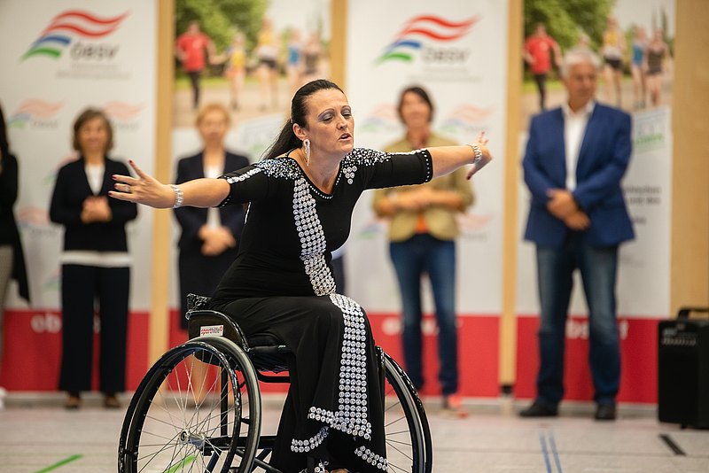 Tänzerin Sanja Vukasinovic in Aktion. 